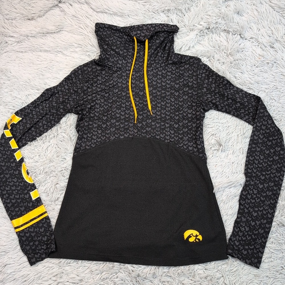 Iowa Hawkeyes Sweatshirt Womens S Black  University Athletic Pocket‎ Running